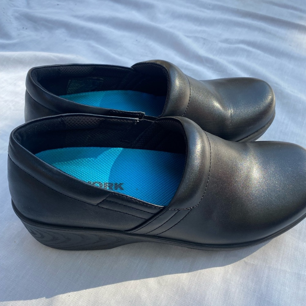 Black Work Clogs - Picture 2 of 5